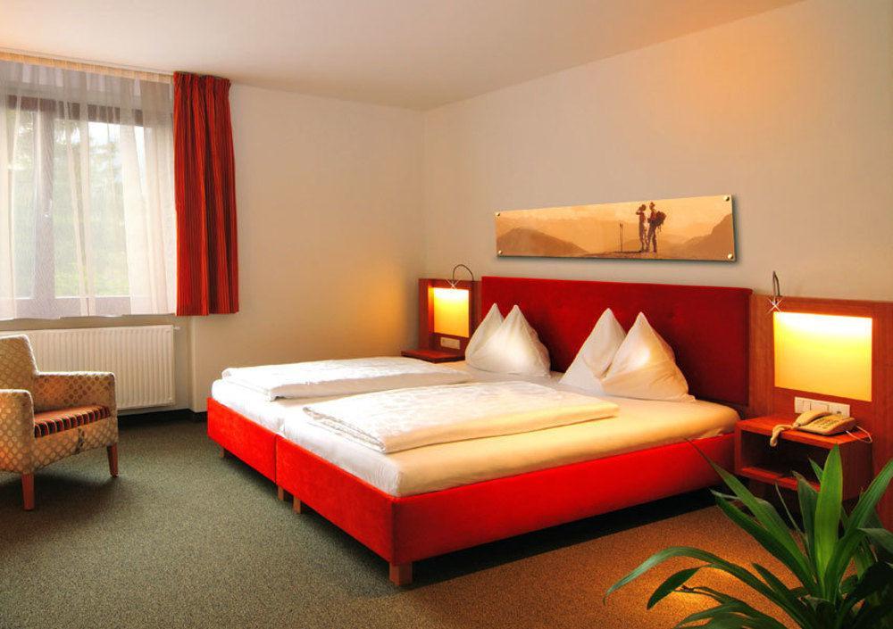 Hotel Clara Vahrn Eksteriør bilde